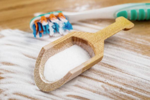 what does baking soda do to your teeth
