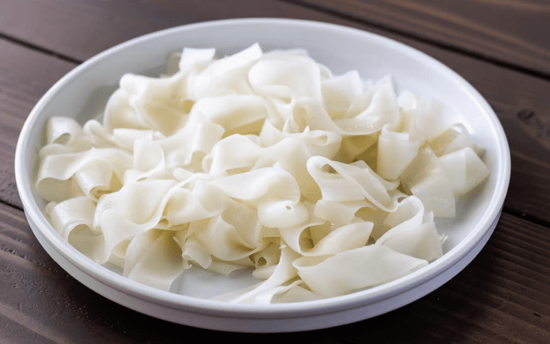 Pad See Ew vs Drunken Noodles: A Thai Noodle Showdown