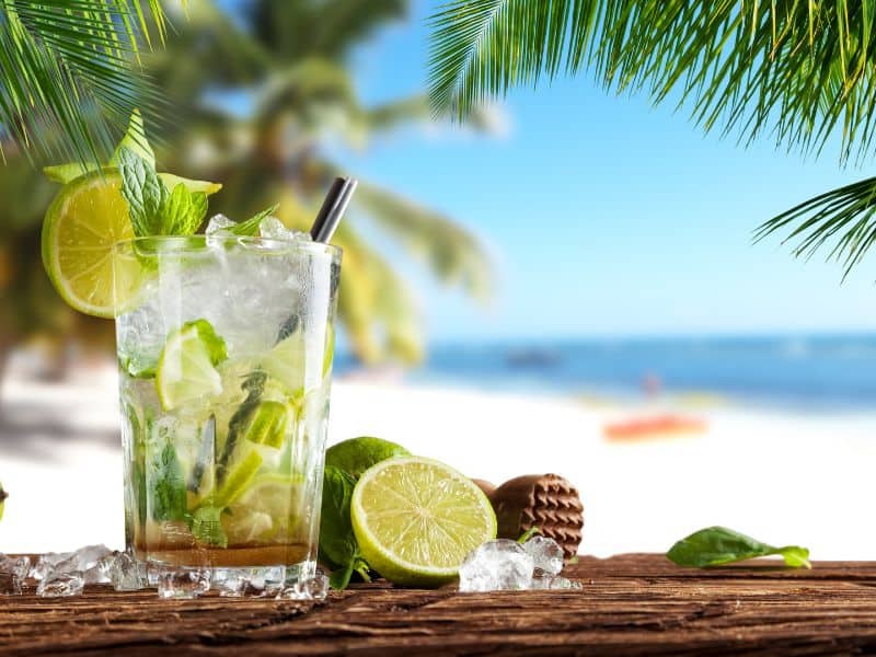 What is the legal drinking age in the Bahamas